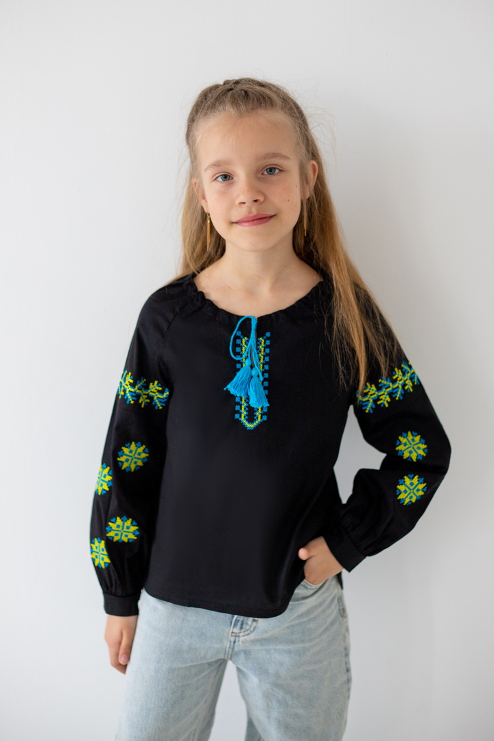 Вишиванка для дівчаток